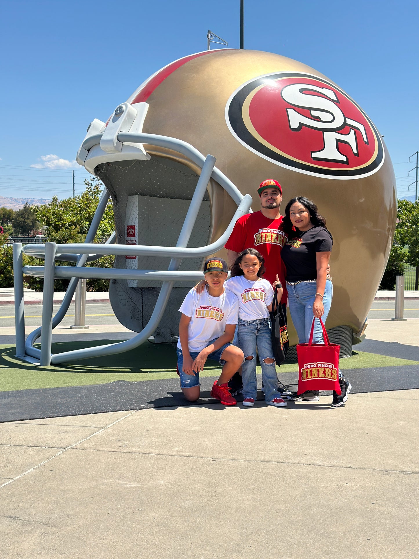 Puro Pinche Niners Unisex Tee